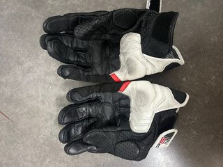 Guantes de moto