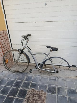 Bicicleta B'Twin Gris