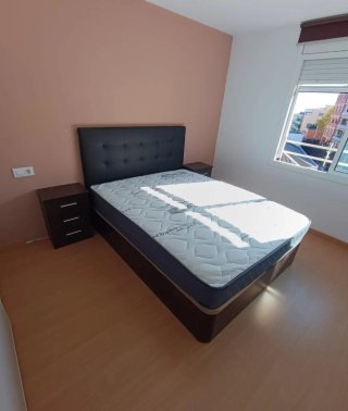 Canapé y colchón nuevos