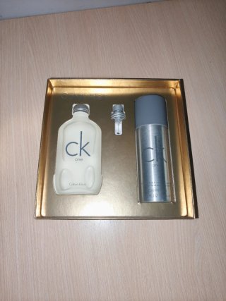 Pack Colonia Calvin Klein CK One