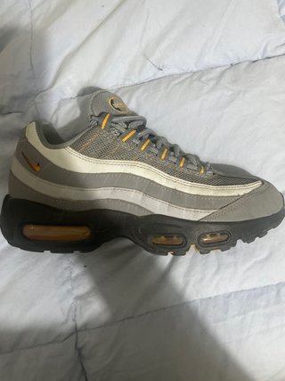 Nike Air Max 95 Gris y Naranja