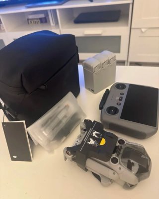 Dron DJI Mini 4 Pro con Accesorios