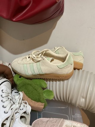 Zapatillas adidas Beige y Verde