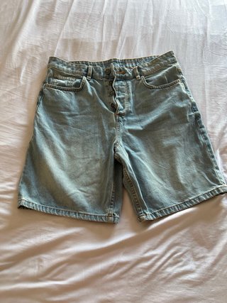 Pantalón corto vaquero azul