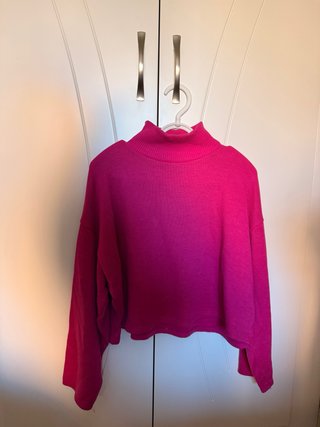 Jersey de cuello alto rosa