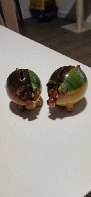 Pareja de Huchas de Cerdito en Barro