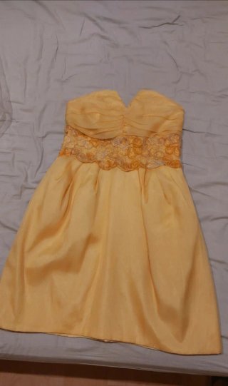 Vestido elegante amarillo