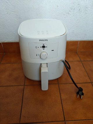 Freidora de aire Philips blanca