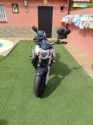 Suzuki GSR 600