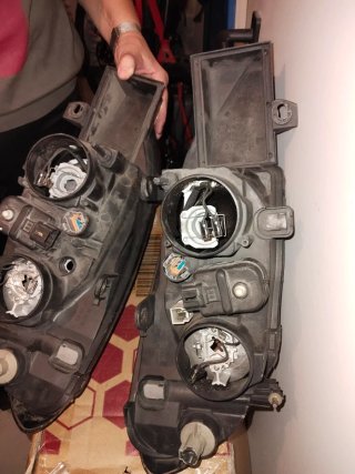 Repuestos Faros Nissan Primera P11 (Año 2000)