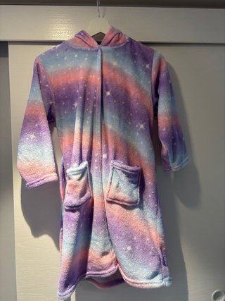 Bata de niña de unicornio, con estampado galaxia.