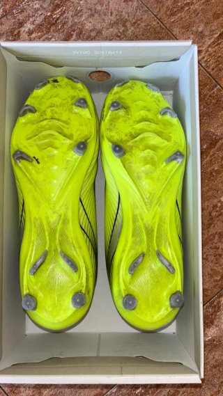 Zapatillas de fútbol Nike amarillas