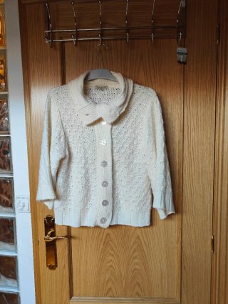 Chaqueta de lana beige manga francesa