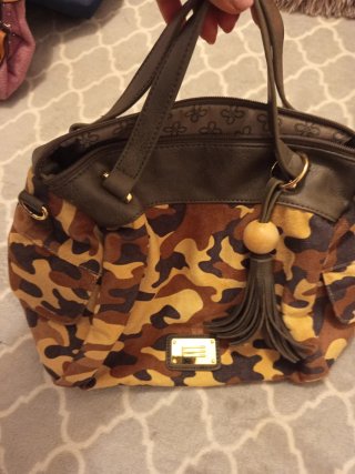 Bolso con estampado de camuflaje