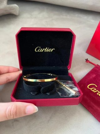Pulsera Cartier Love Oro
