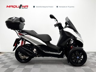 PIAGGIO MP3 300 HPE 2022 1675 kms.