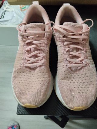 Zapatillas Nike React Rosas