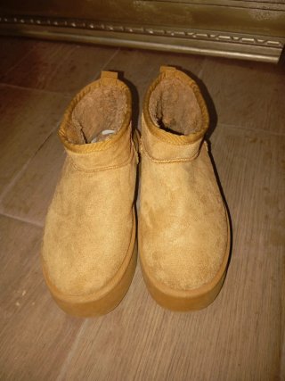 Botines de plataforma color camel talla 40