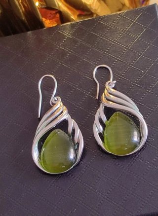 Pendientes con Piedra Verde y Plata