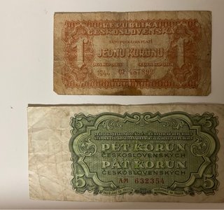 Lote 2Billetes Checoslovaquia(1y5Coronas 1944-1961