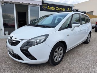 Opel Zafira 2016
