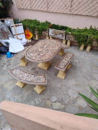 Conjunto Mesa y Bancos de Jardín en Piedra