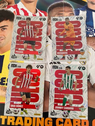 4 Cromos Panini Megacracks 2024-25