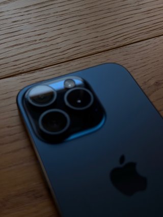 IPHONE 15 PRO LEGGI !!!