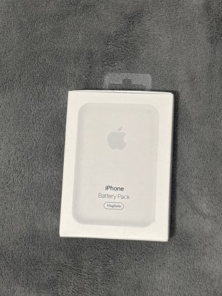 Apple MagSafe Battery Pack