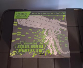 PRECINTADO Pokémon ETB Equilibrio Perfecto