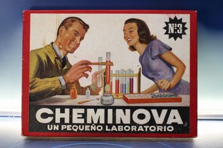 Antiguo juego Cheminova nº 3. Años 60.
