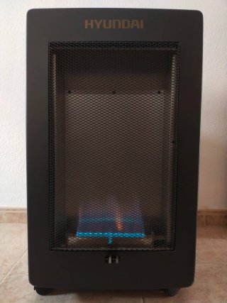 Estufa a gas Hyundai negra