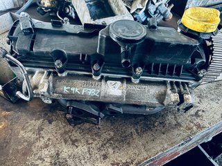 Tapa de Balancines Renault Kangoo K9K P732