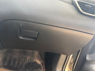 GUANTERA Nissan Qashqai (J11E)(2013->)