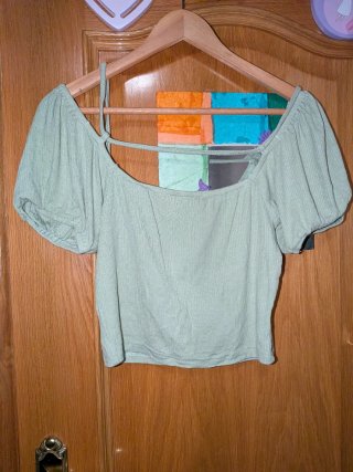Blusa Verde de Manga Corta