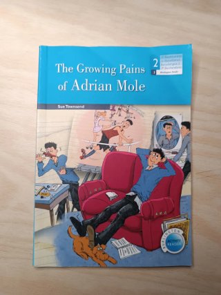 The growing pains of Adrian Mole, Libro en ingles.