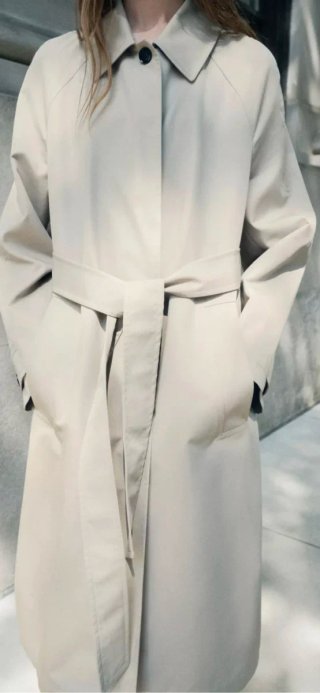 Trench Zara Beige con Cinturón Talla L