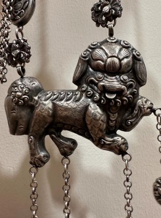 Collar de Plata de Ley con Figura