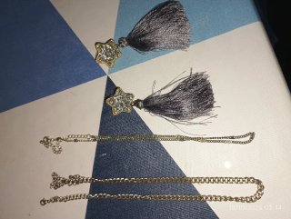 Set de Joyas: Pendientes y Cadenas