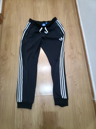 Pantalón de chándal Adidas negro