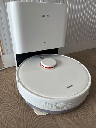 Robot Aspirador y Fregasuelos Xiaomi con Base
