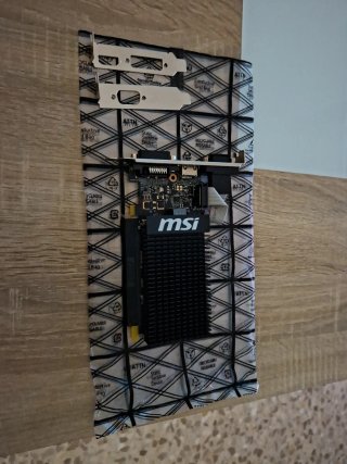 Tarjeta Gráfica MSI NVIDIA GT 710