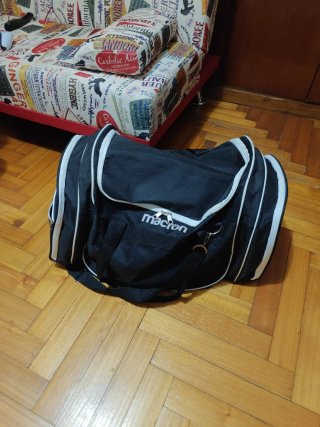 Mochila Deportiva Grande Macron
