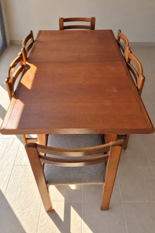 Mesa de comedor extensible de madera