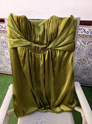 Vestido de fiesta verde oliva