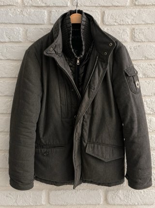 Chaquetón Gris con Doble Cierre