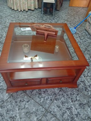 Mesa de Centro de Madera y Cristal