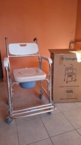 Comodina per anziani