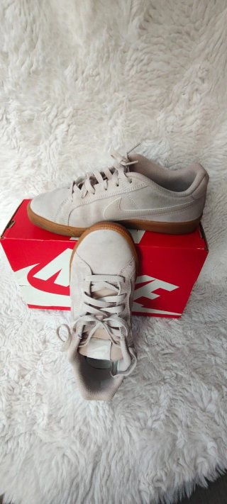 Zapatillas Nike Beige