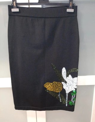 Falda tubo MIDI negra con lentejuelas